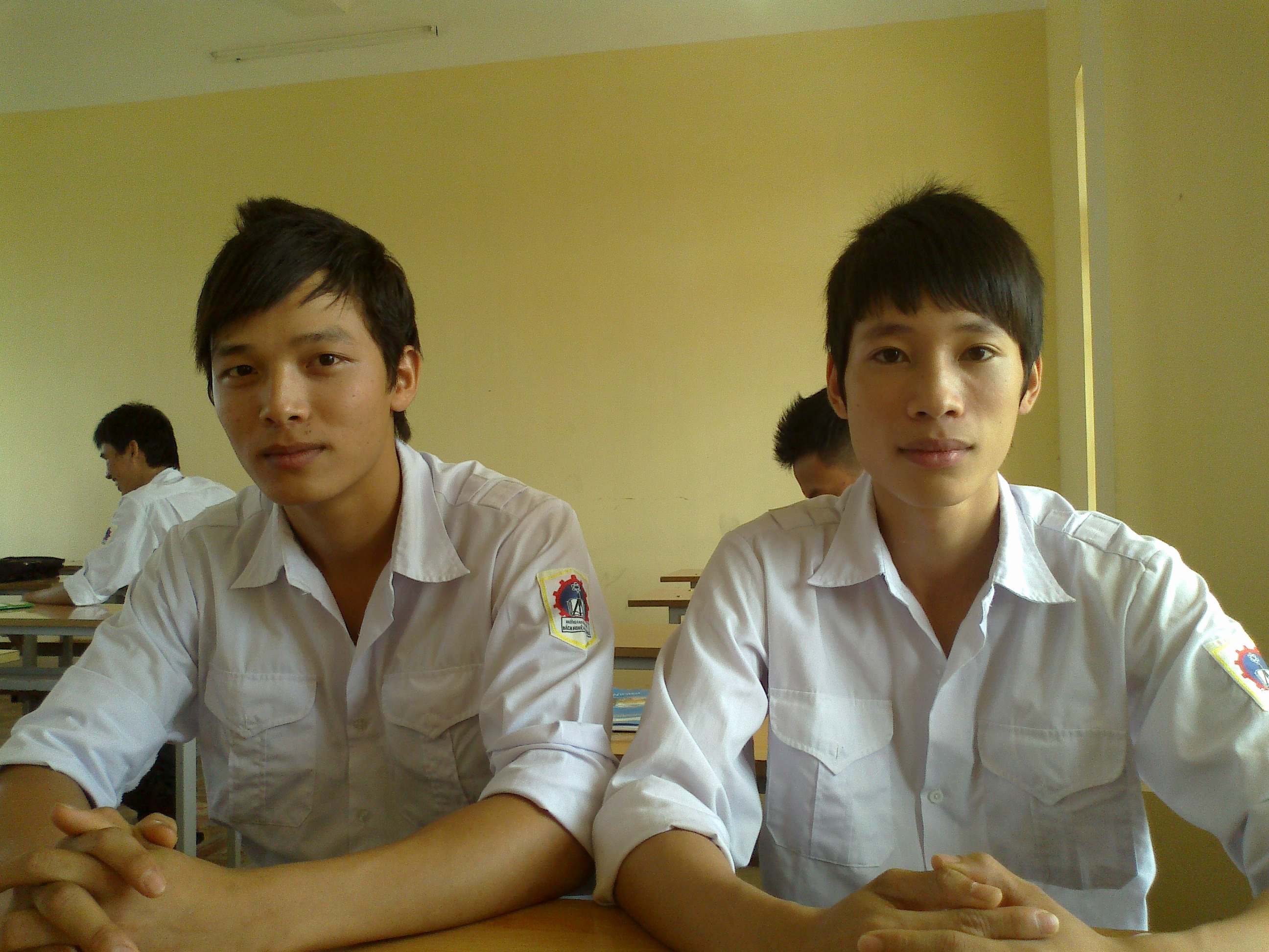 16082012003